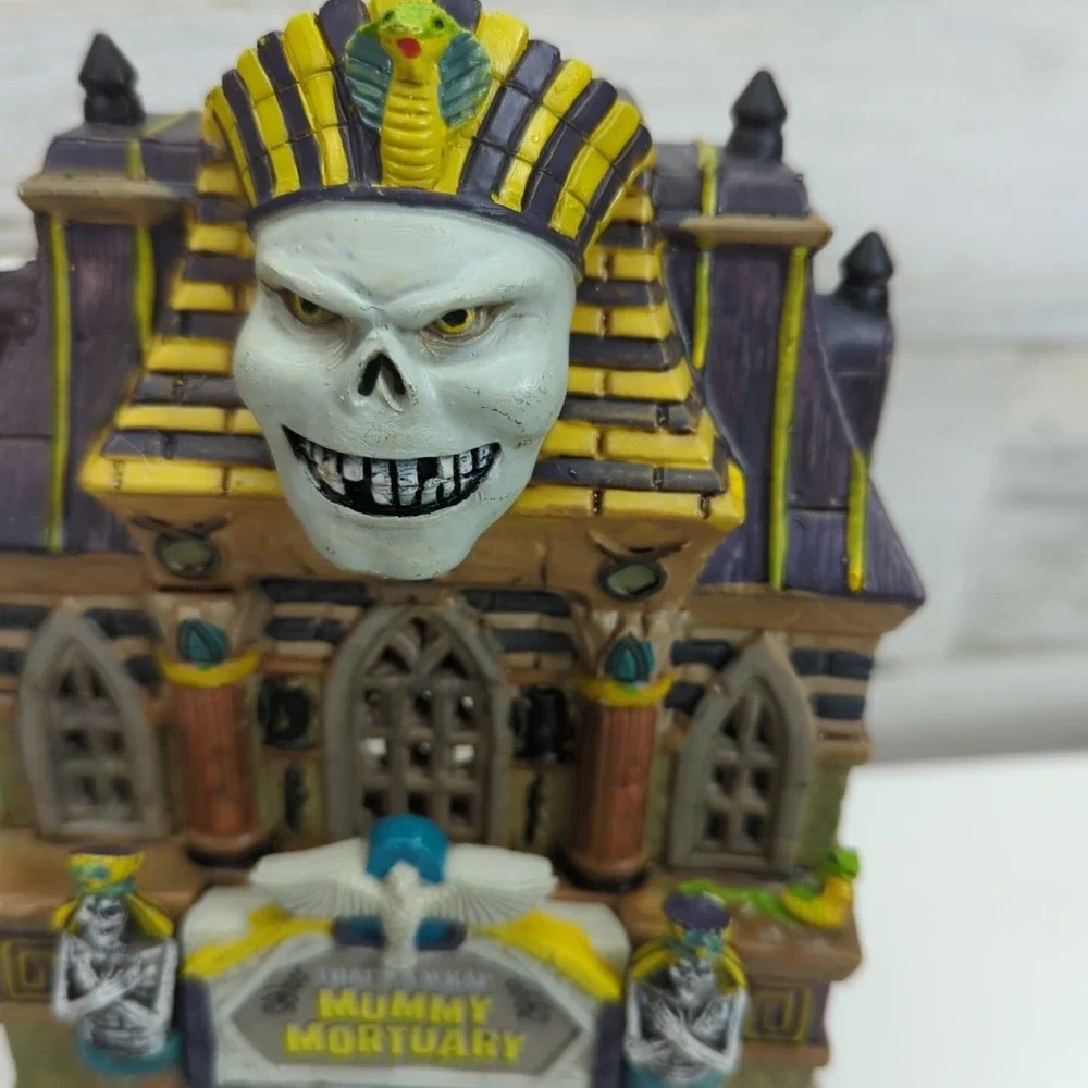 Lemax Spooky Town 2022 That's A Wrap Mummy Mortuary #25850 Egyptian Mummies